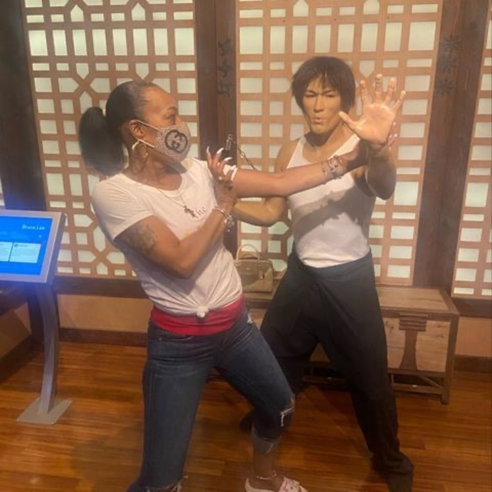 Meet your Posher, Roxanne